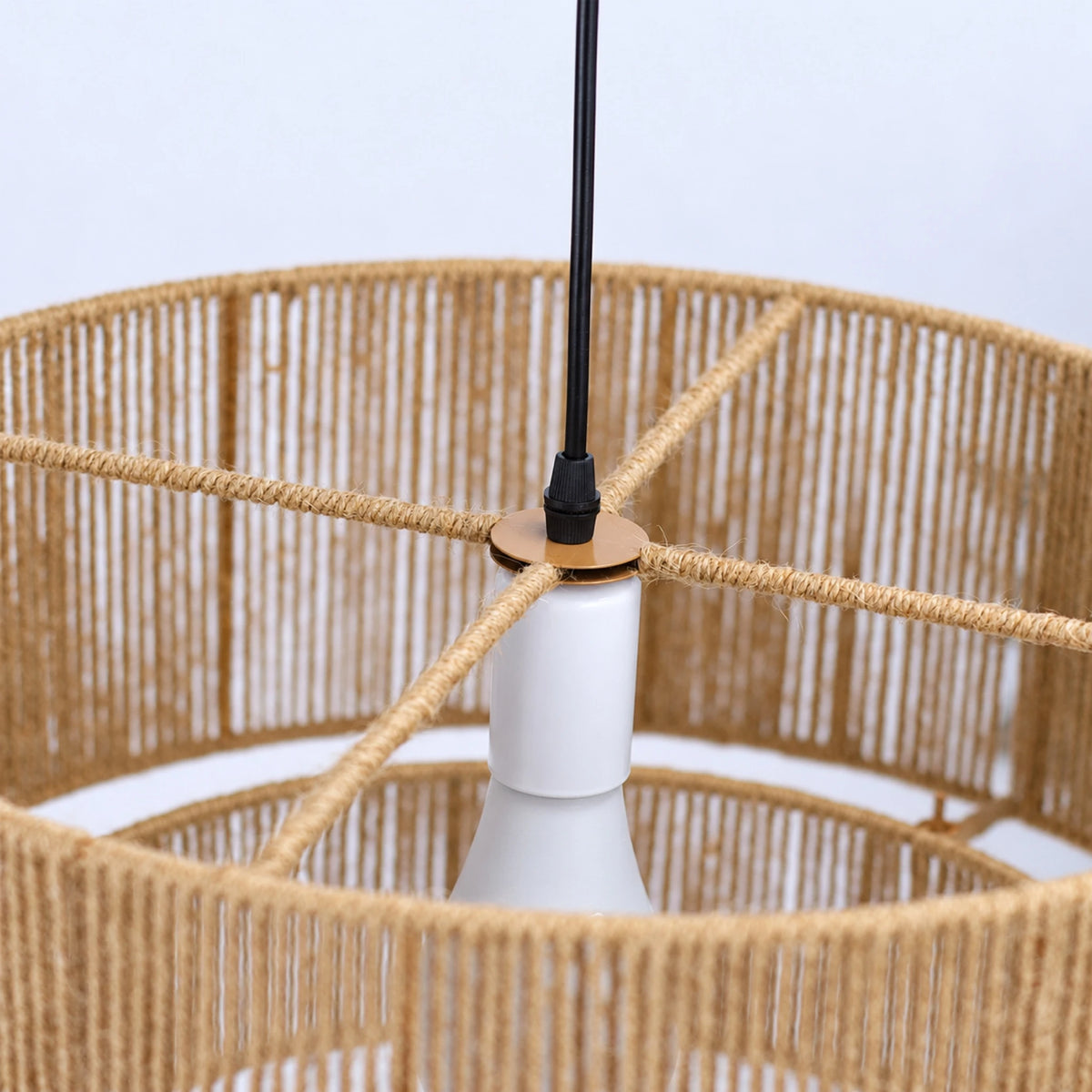Structure et douille de la suspension en jute