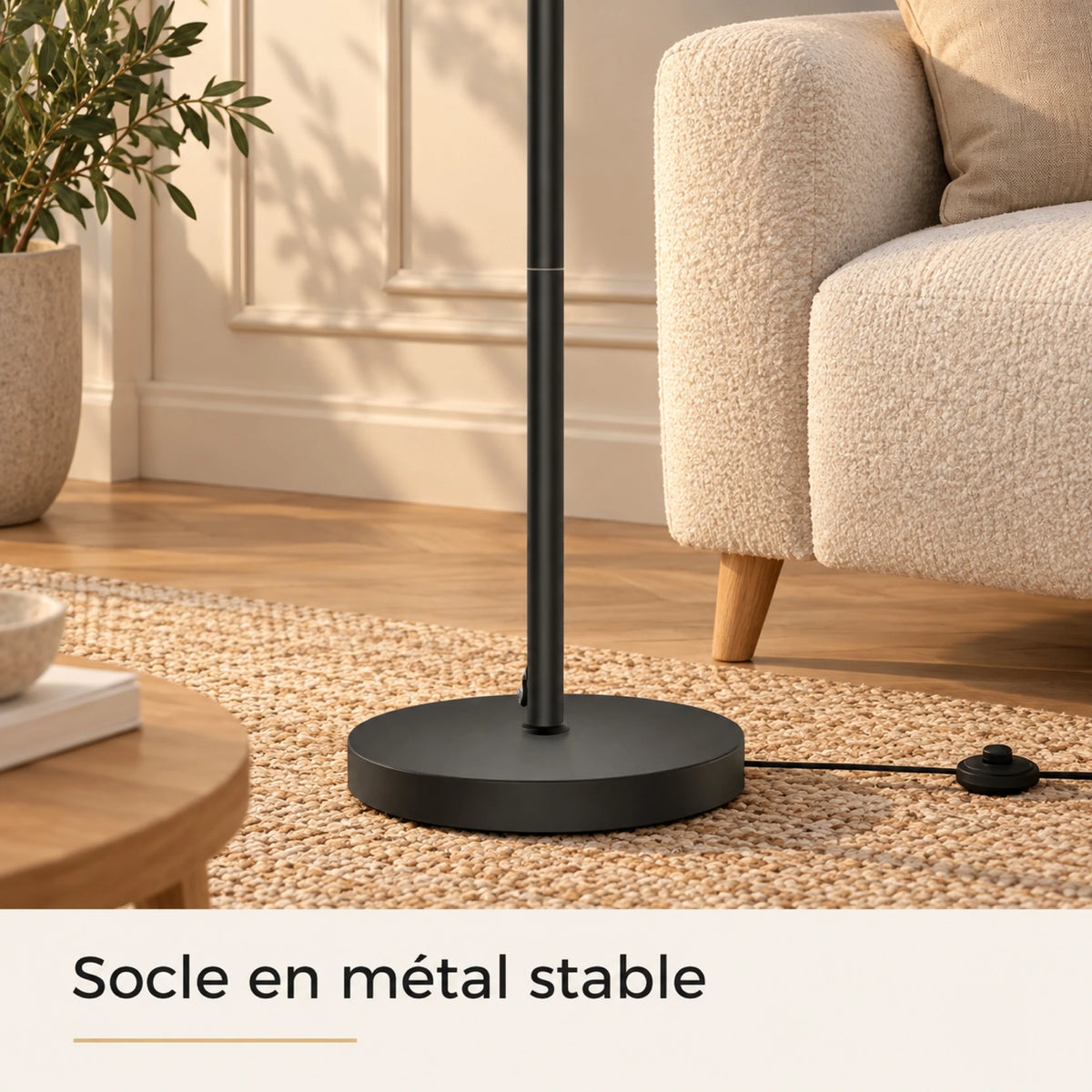 Socle lourd et stable du lampadaire